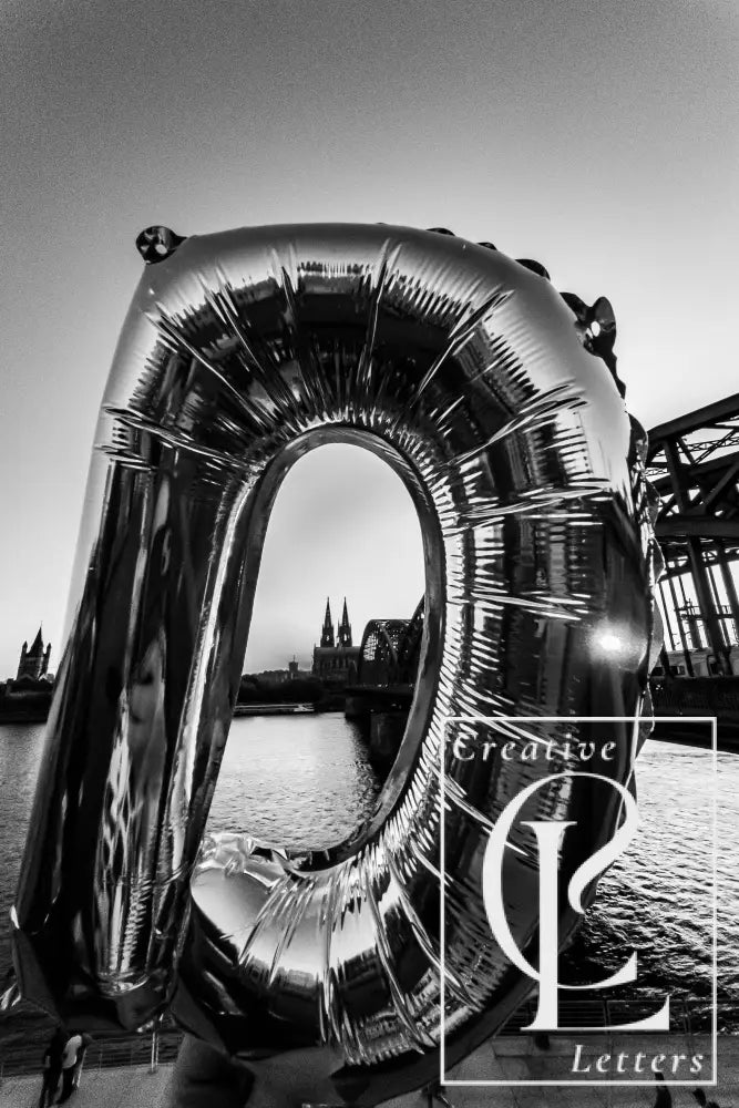 D schillernd vor dem Dom